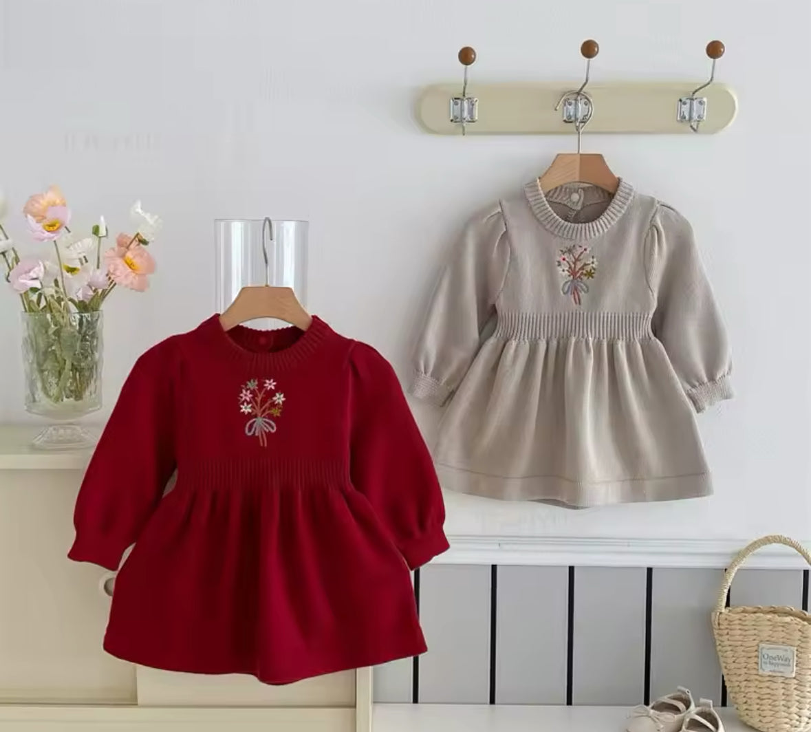 EMBROIDERED KNIT DRESS