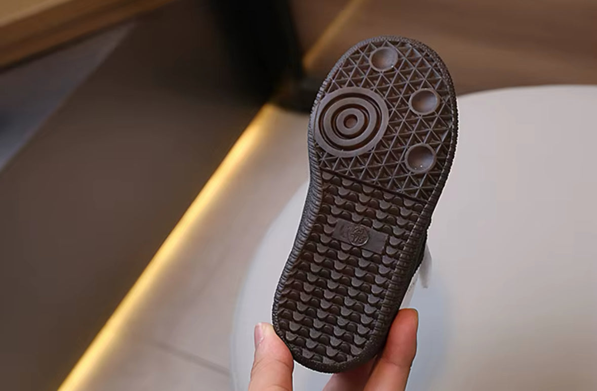 White Stripe Trainers