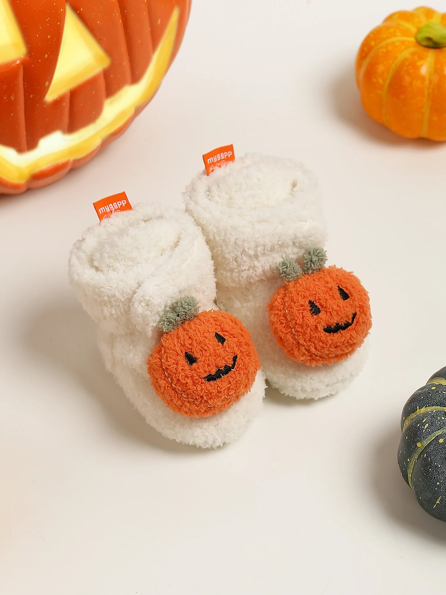 PUMPKIN BOOTIES