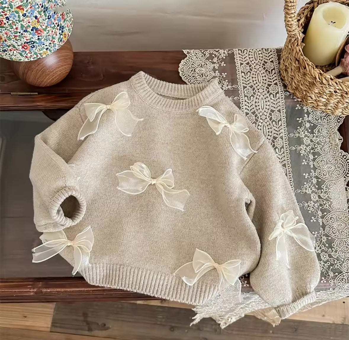 BOW SWEATER