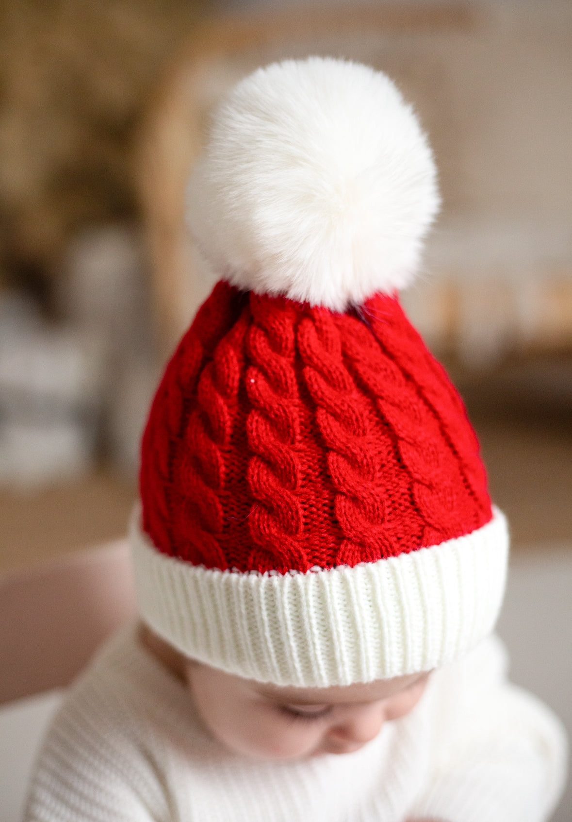 CABLE KNIT HAT