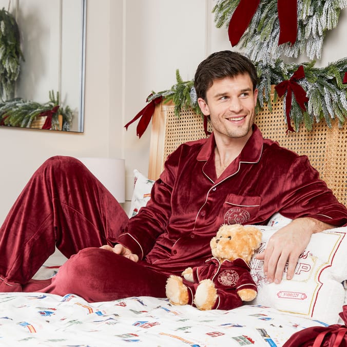 Men’s personalised polar express pyjamas Burgandy